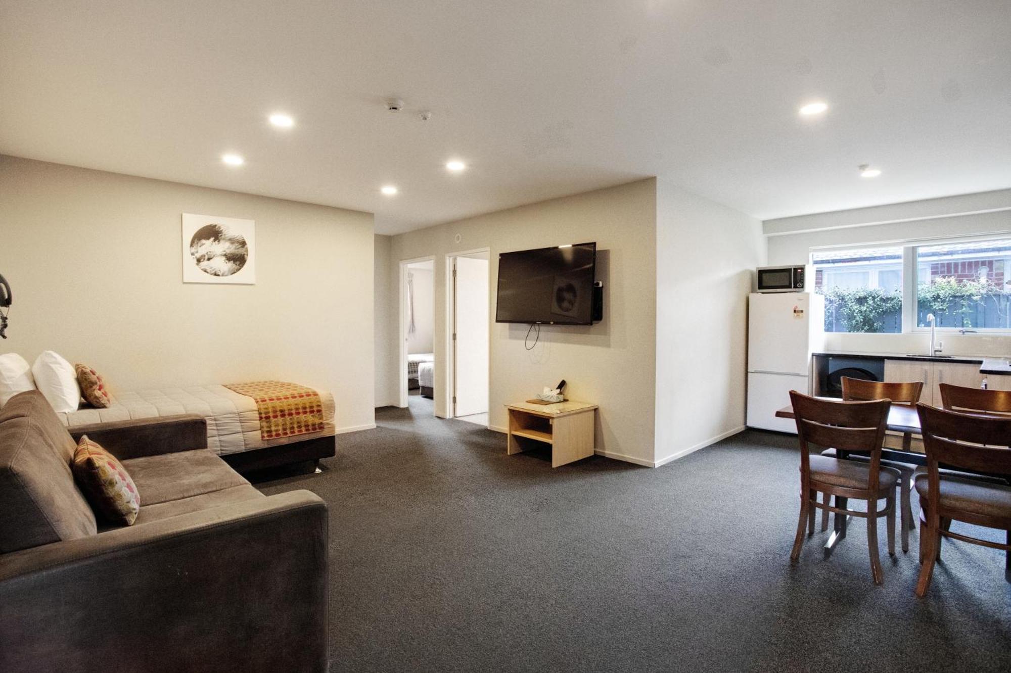 เอลเลอร์สลี ปาล์ม Motel โอ๊คแลนด์ ภายนอก รูปภาพ